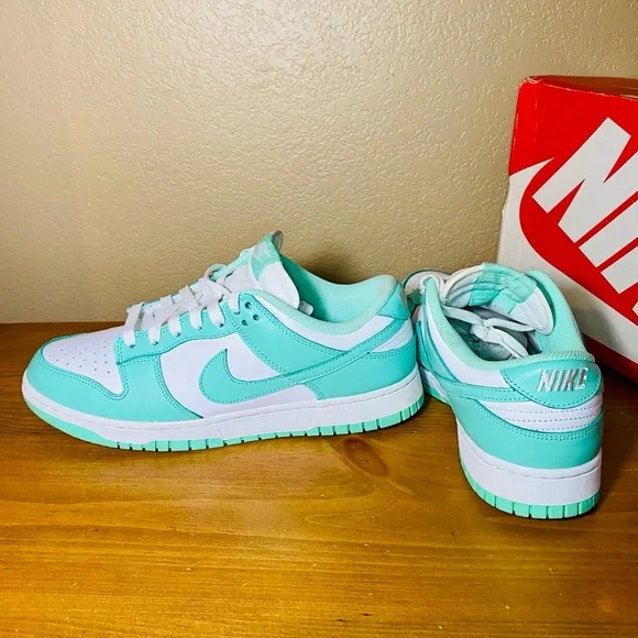 EUC RARE Women’s Nike Low Dunk Green Glow/White Sneakers - HTF - Picture 8 of 17